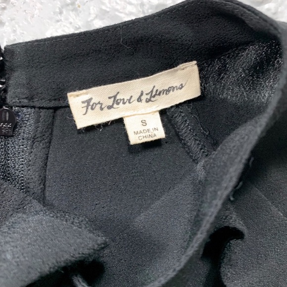 For Love and Lemons Revolve
Poppy Ruffle Cropped Top Blouse - Picture 2 of 12